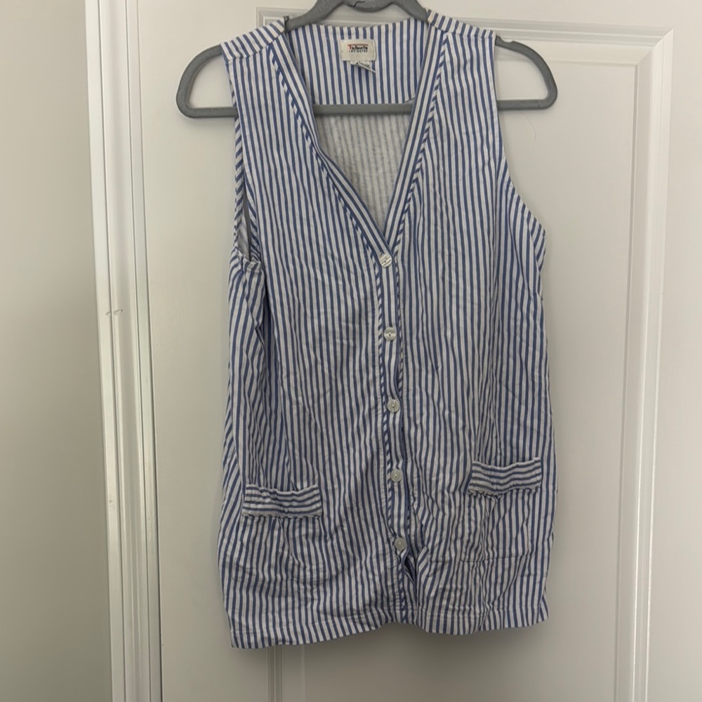 Talbots Blue and White Sleeveless Button Down Shirt